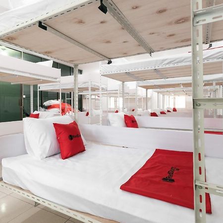 Reddoorz Near Sun Plaza Medan 2 Hotell Eksteriør bilde