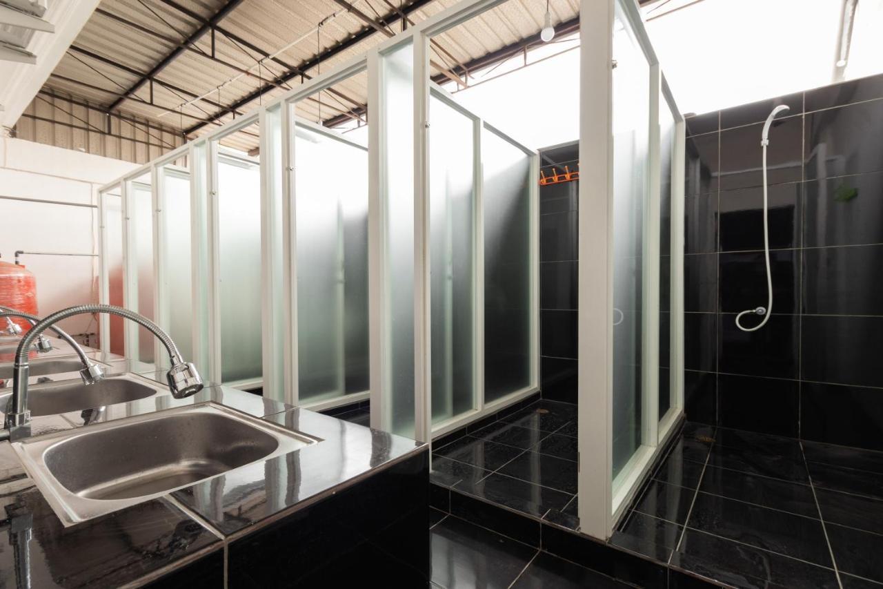 Reddoorz Near Sun Plaza Medan 2 Hotell Eksteriør bilde