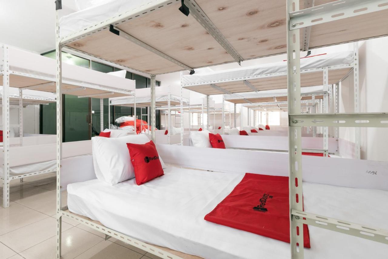 Reddoorz Near Sun Plaza Medan 2 Hotell Eksteriør bilde